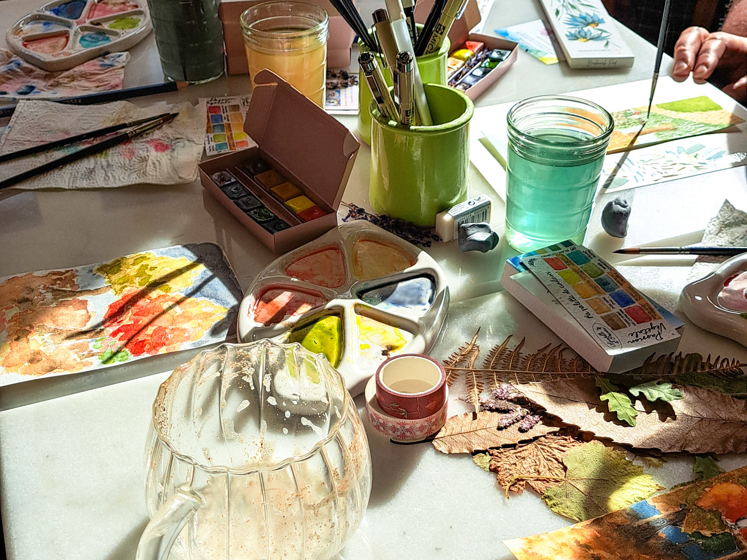 Palette d’aquarelle extra-fine utilisée pendant un atelier adulte